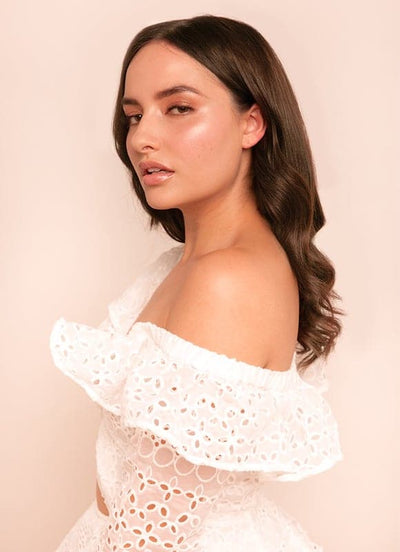 16 inch Deluxe Clip in Hair Extensions #1C Mocha Brown